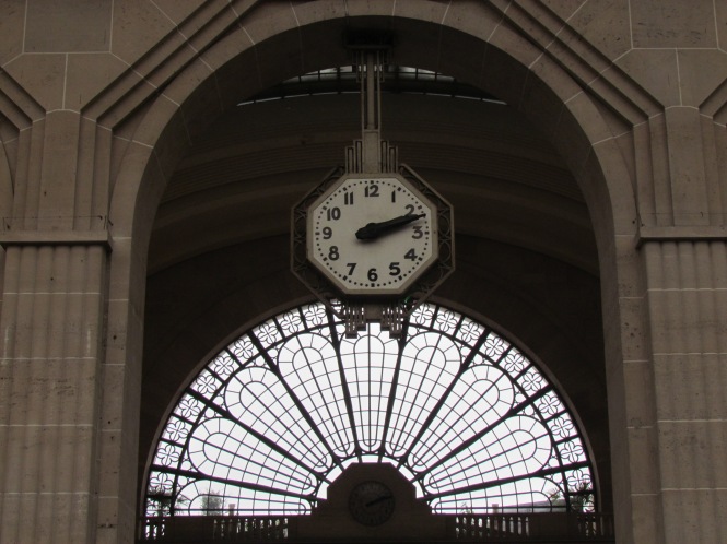 Fenster am Gare de L'Est